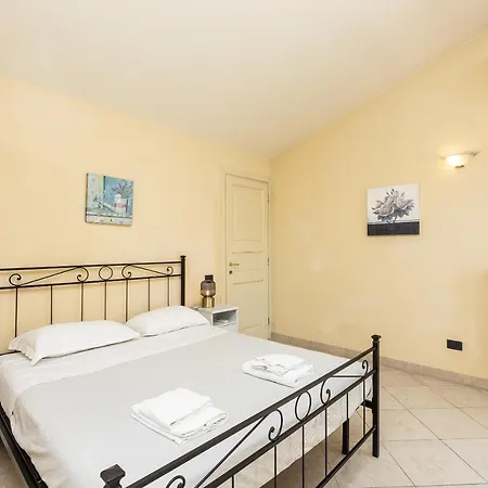 Apartament Palazzo Ghibellina 3 By In