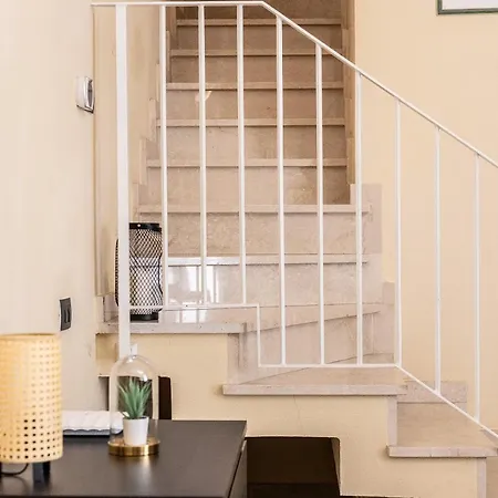Palazzo Ghibellina 3 By In Apartament *